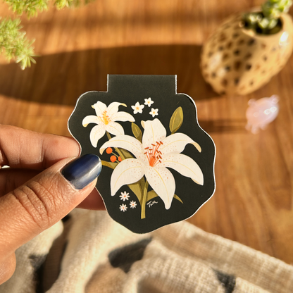 Lily Bunch - Floral Magnetic Bookmark