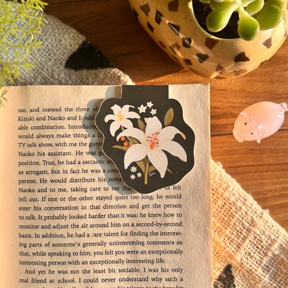 Lily Bunch - Floral Magnetic Bookmark